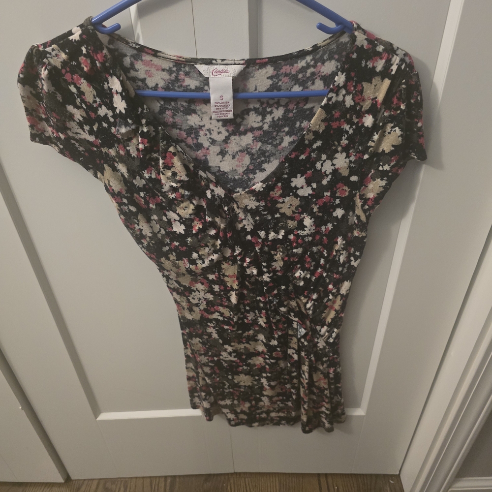 Candie's Floral Print Ruffled V-Neck Women's Top Size S